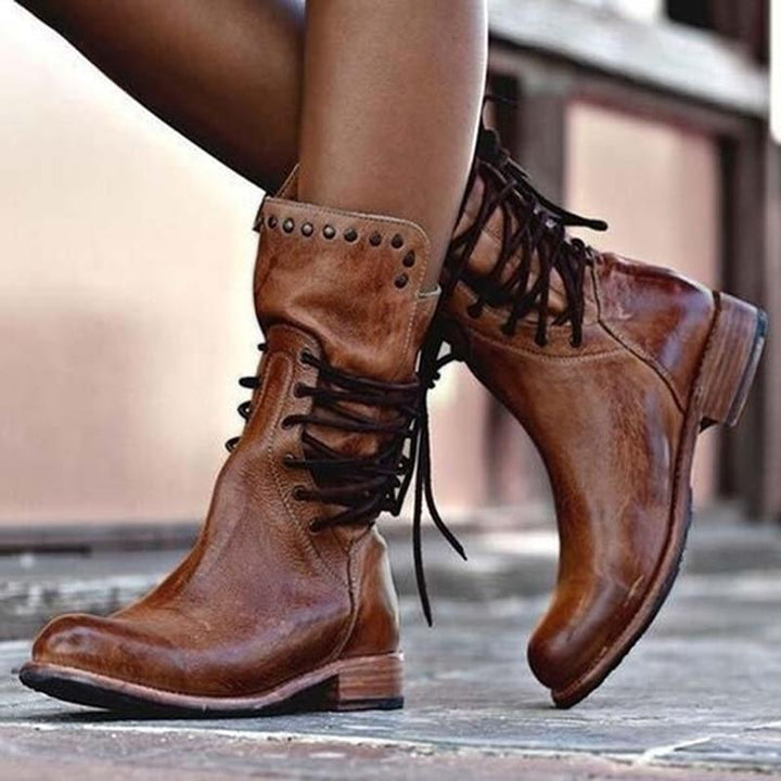 Joanne – Heritage Lace-Up Leather Boots