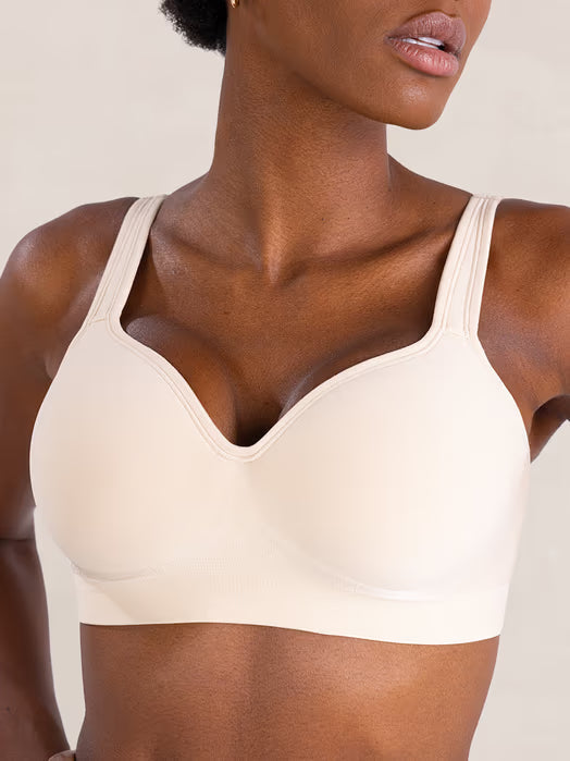 Daisy – Effortless Confidence Shaping Shirt with Built-In Bra
