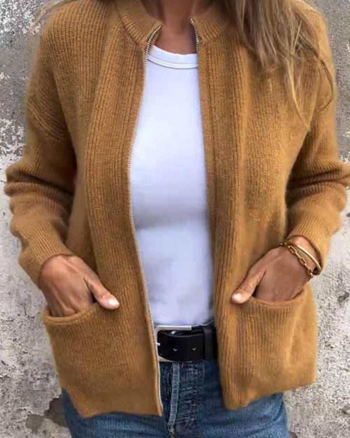Clara – Soft Cotton Zip Cardigan for Everyday Comfort