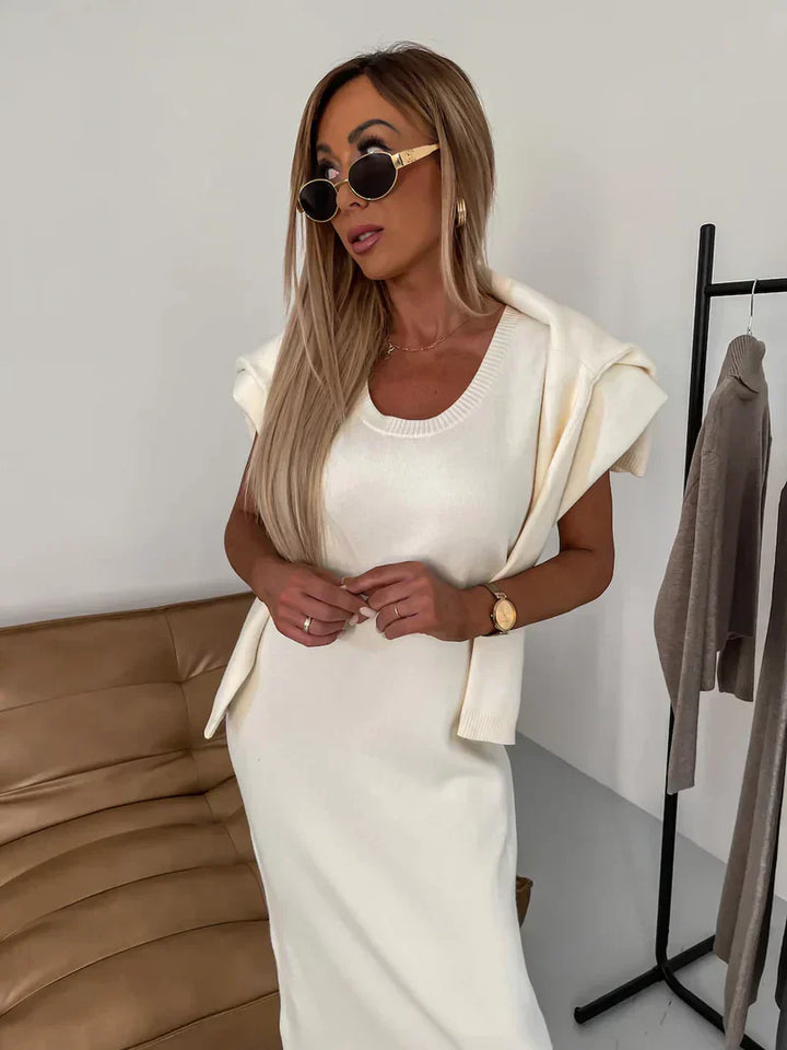Corinne – Cozy Elegance in a Two-Piece Dress & Turtleneck Set