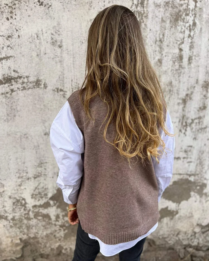 Cleo – Soft Knit Sweater Vest