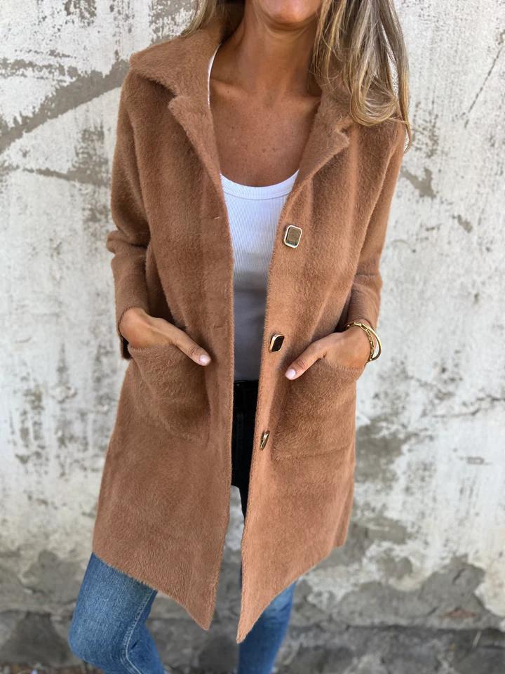 Solène – Plush Coat for Effortless Warmth & Feminine Elegance