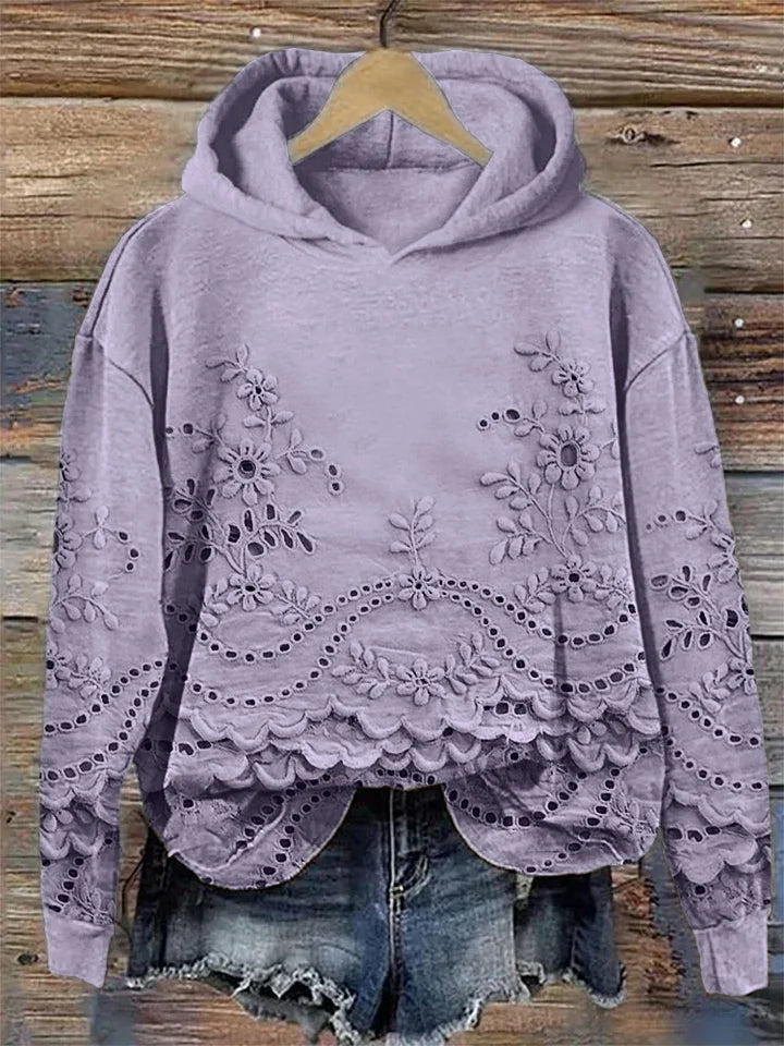 Rosa – Effortless Charm in a Lace-Trimmed Hoodie
