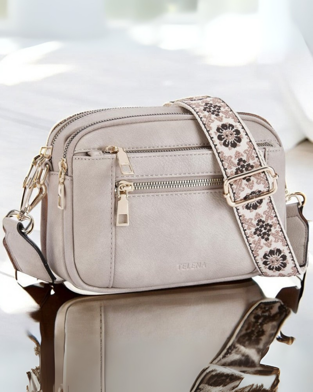 Éloise – Elegant Leather Shoulder Bag with Smart Compartments