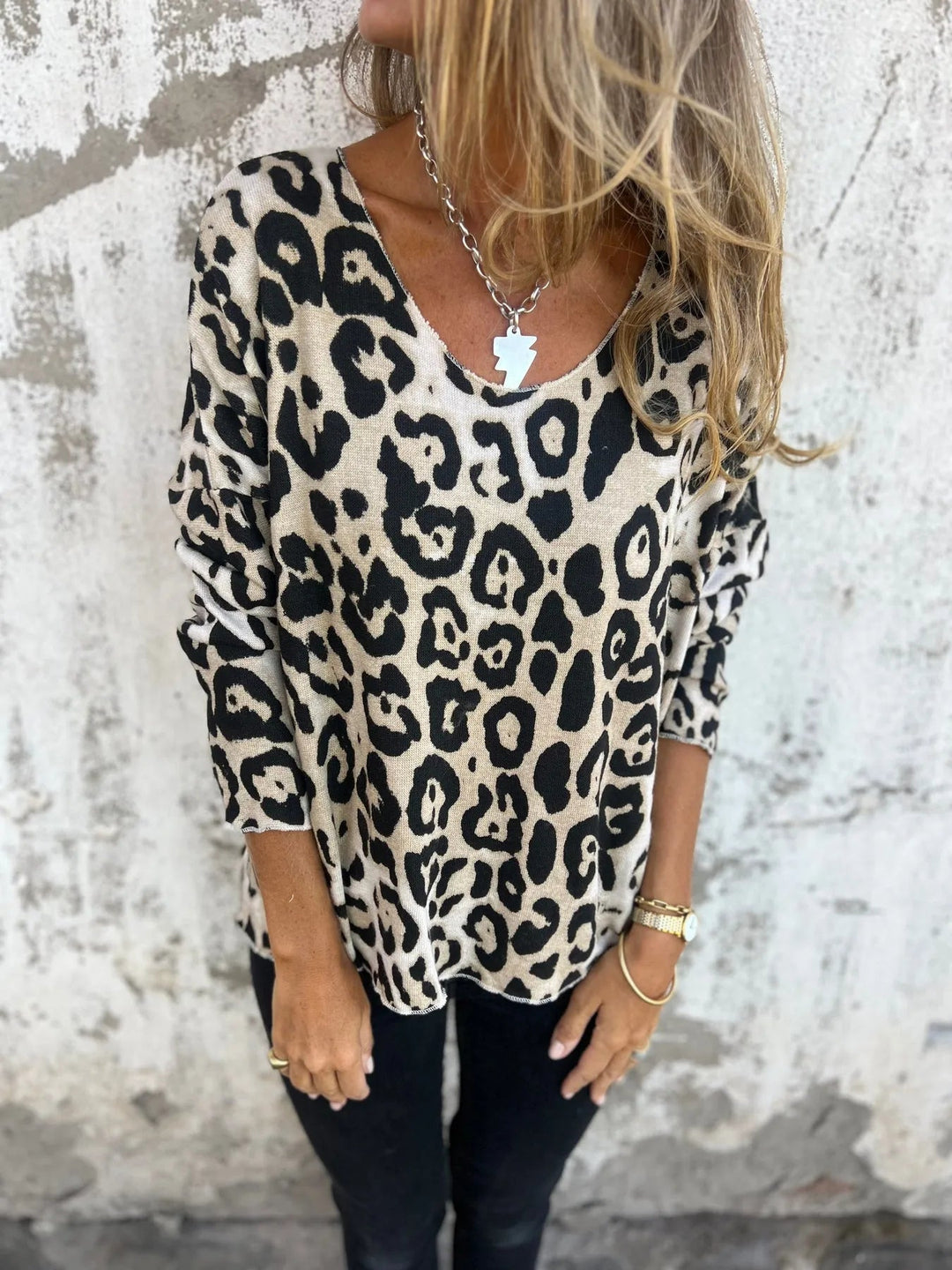 Diana – Leopard Print Blouse for Effortless Confidence and Style