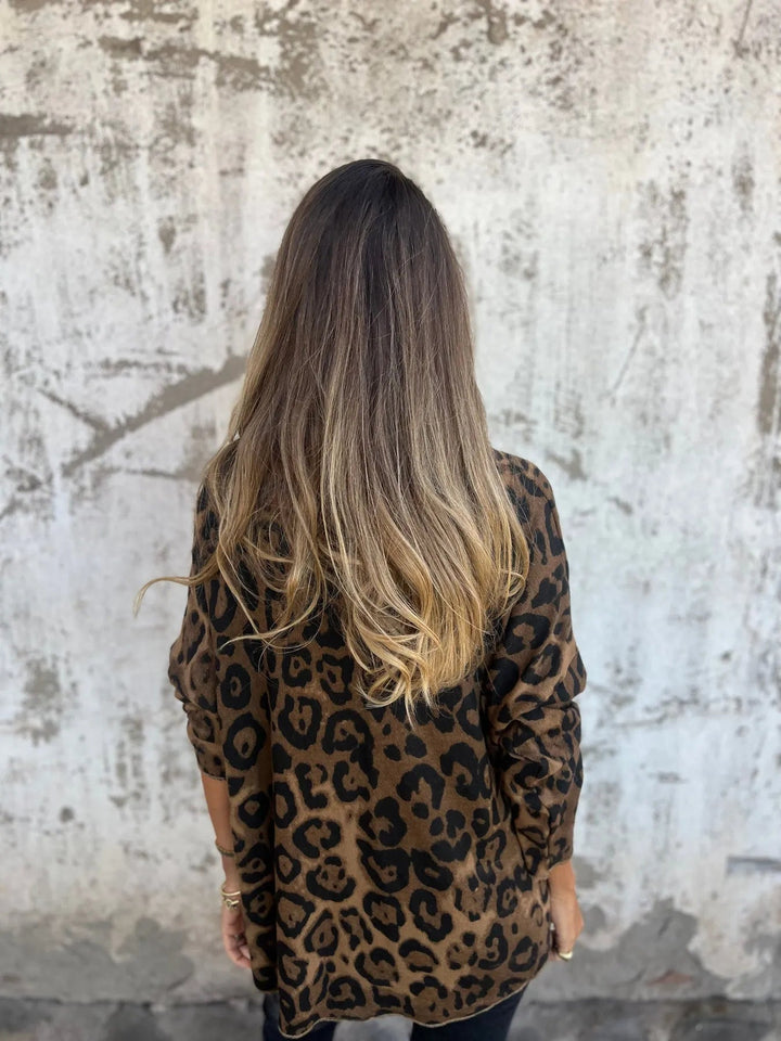 Diana – Leopard Print Blouse for Effortless Confidence and Style