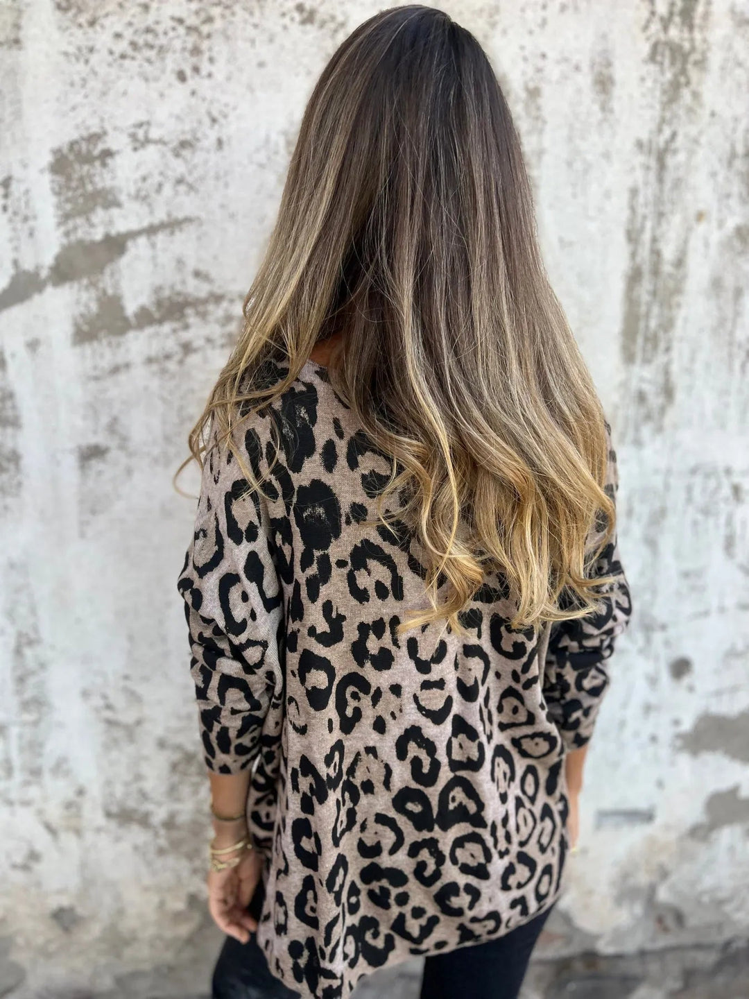 Diana – Leopard Print Blouse for Effortless Confidence and Style