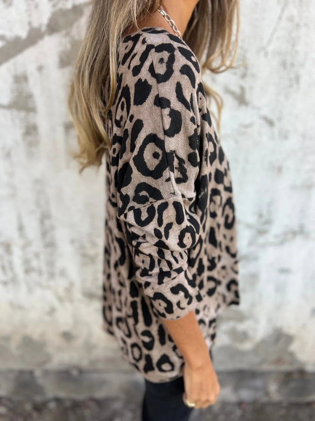 Diana – Leopard Print Blouse for Effortless Confidence and Style
