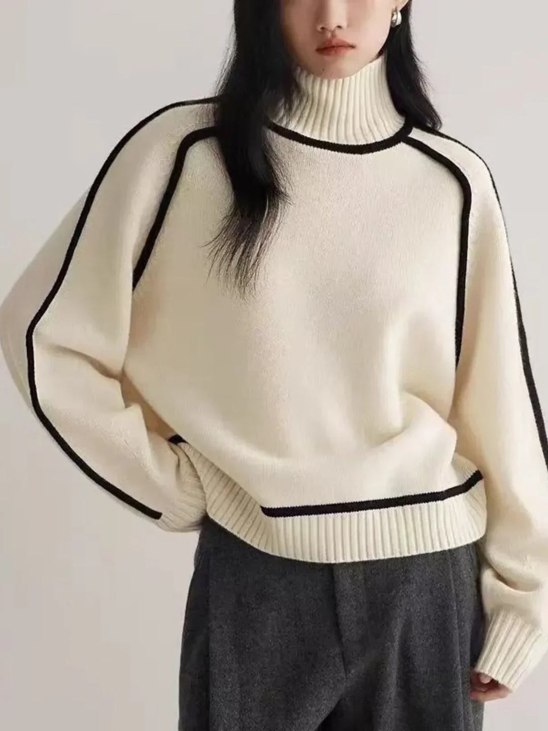 Aisha – Elegant Turtleneck Sweater for Effortless Sophistication