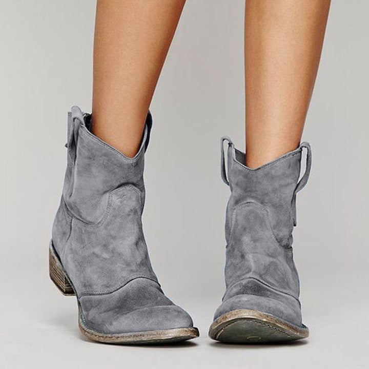 Leila – Comfortable Suede Ankle Boots