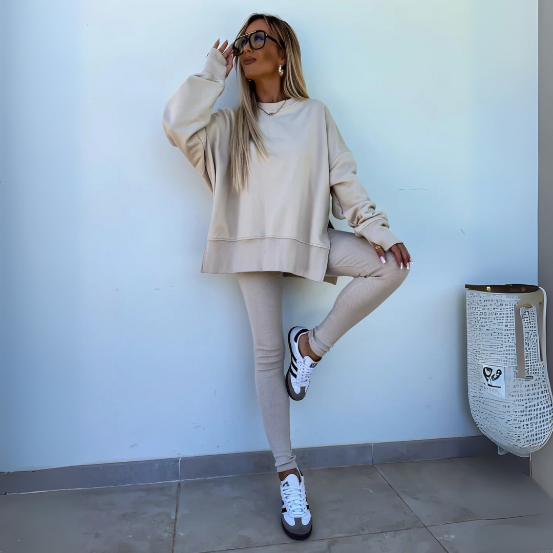 Sloane – Effortless Ease in a Cozy Chic Set