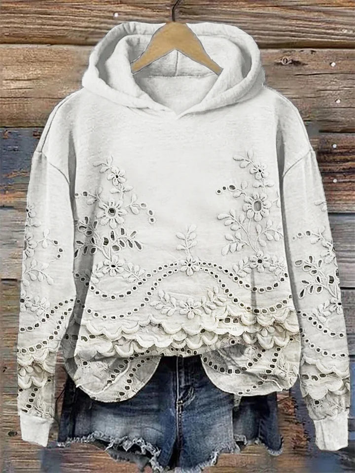 Rosa – Effortless Charm in a Lace-Trimmed Hoodie