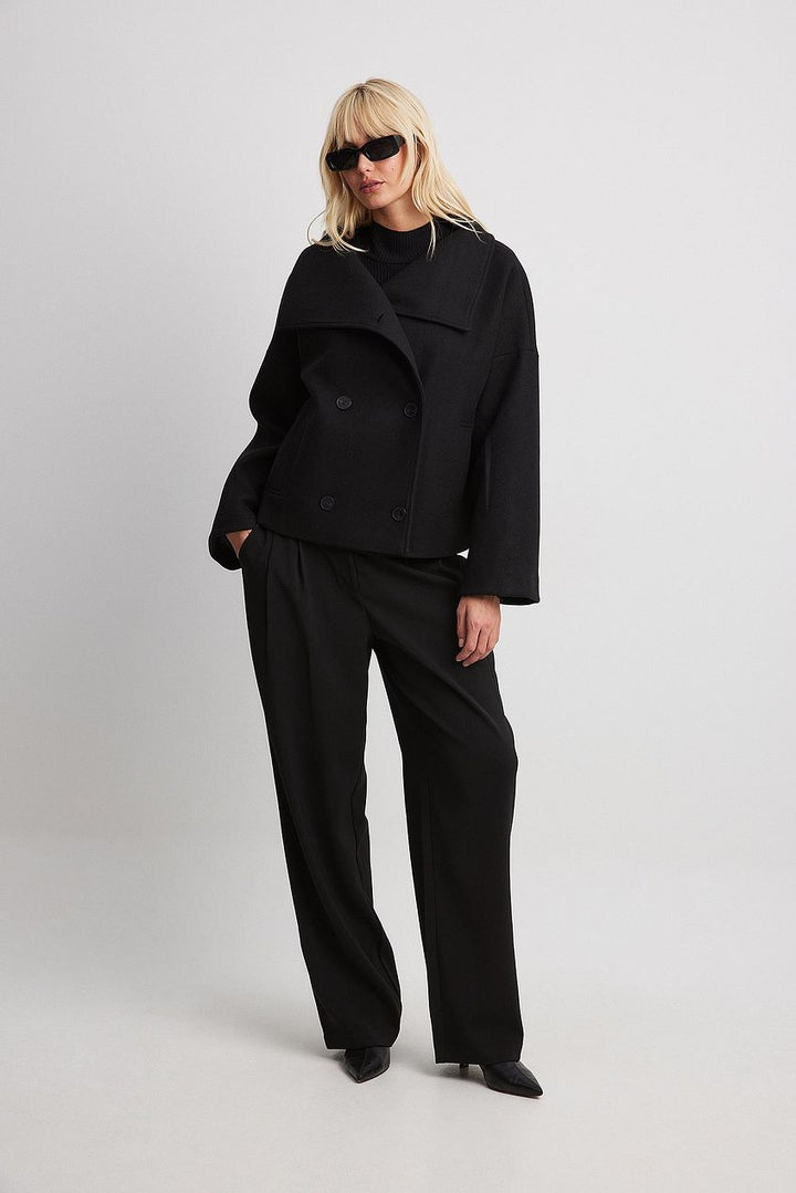 Roxane – The Jacket of Timeless Elegance and Cozy Confidence