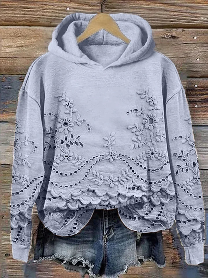Rosa – Effortless Charm in a Lace-Trimmed Hoodie