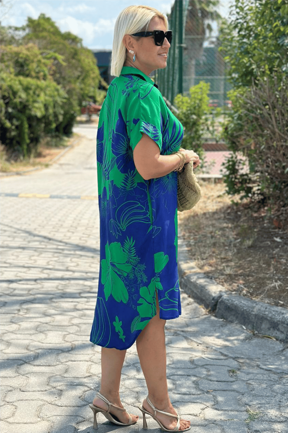 Camila – Stylish Floral Midi Dress